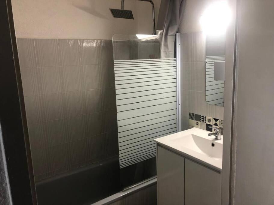 Apartment 2025 - Grand Avec Piscine Et A 50 M