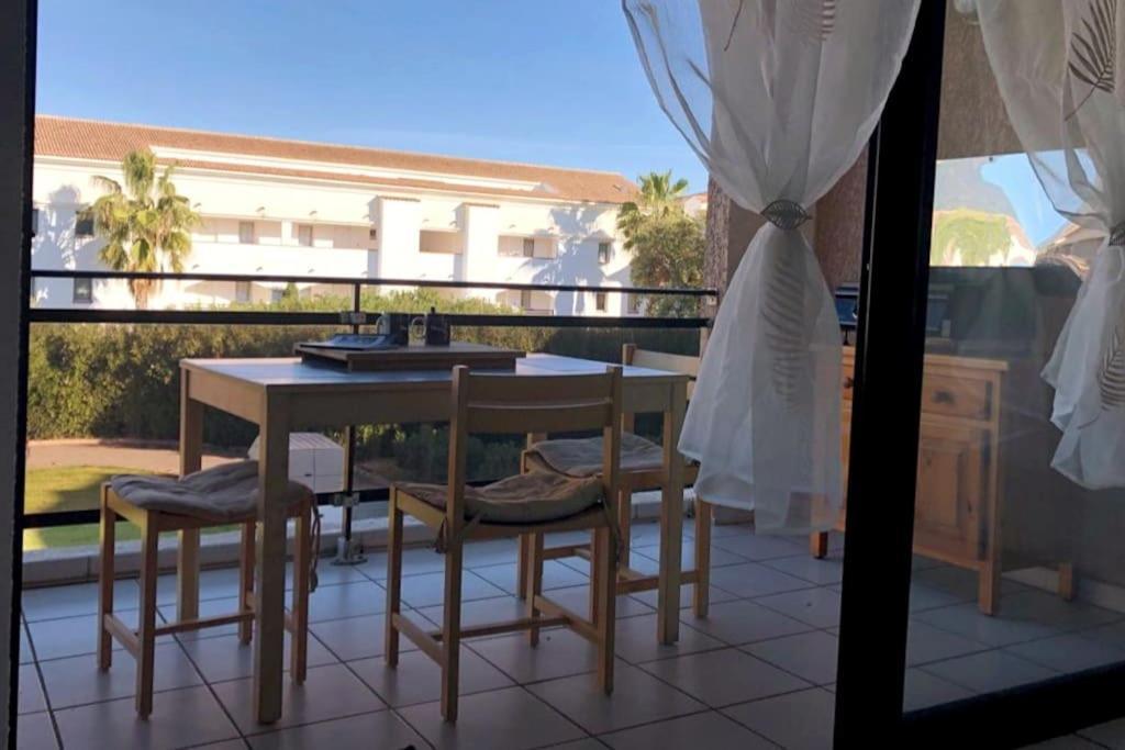 2025 - Grand Avec Piscine Et A 50 M